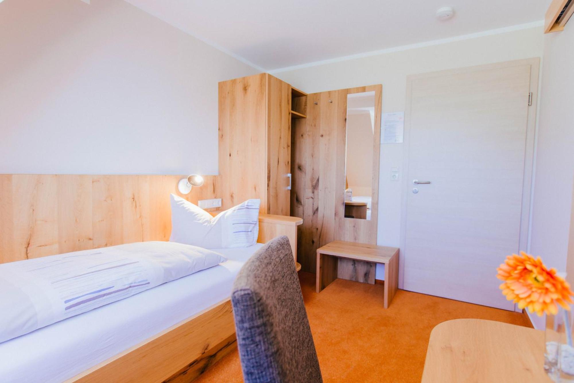 ميرسبرغ Hotel Fischerhaus Garni المظهر الخارجي الصورة
